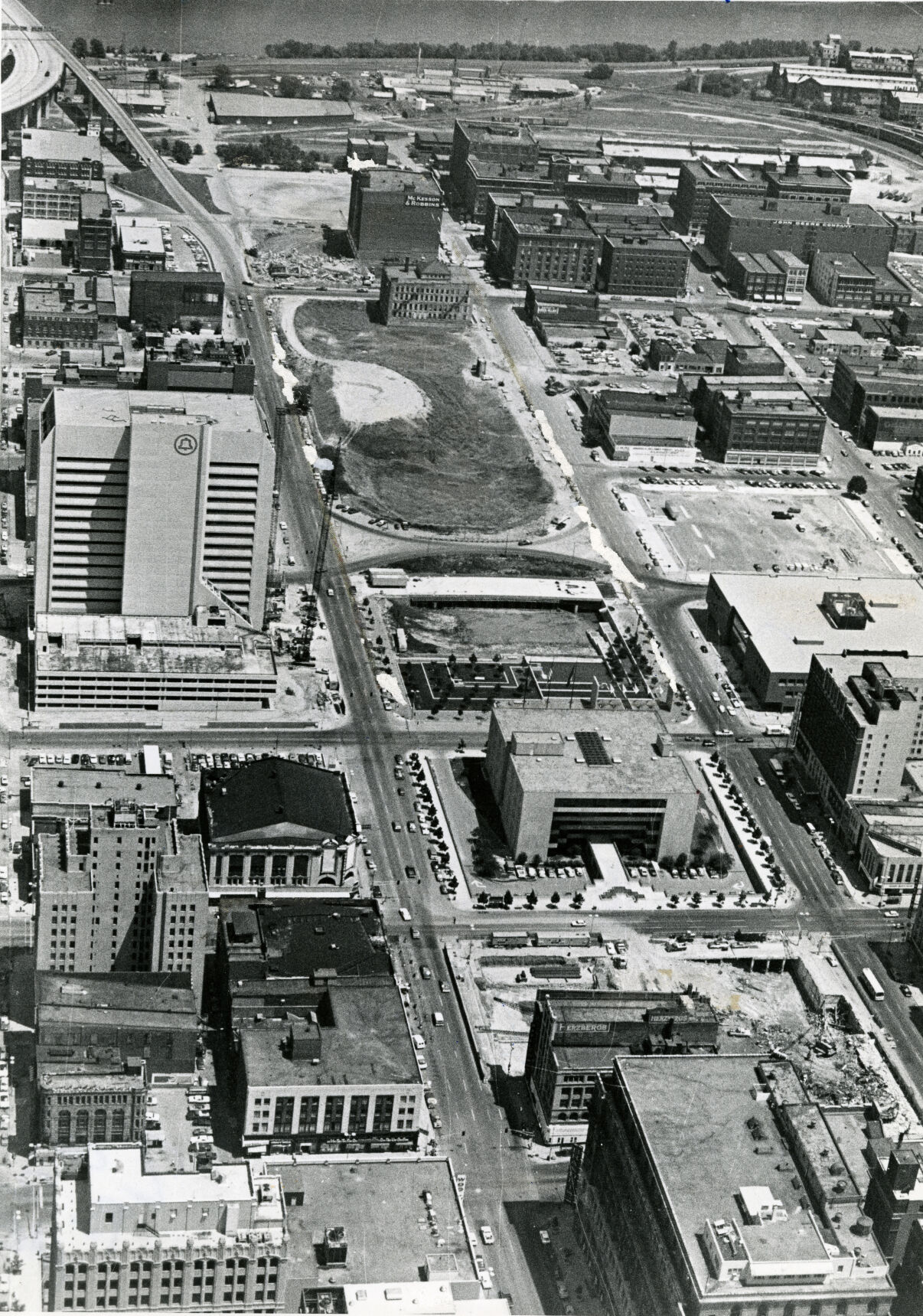 Downtown aerial, looking east, 1980 (web)